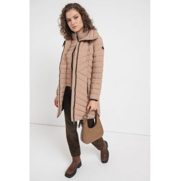 Geaca rezistenta la apa cu aspect matlasat - Maro camel