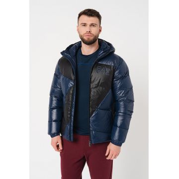 Geaca cu umplutura de puf si gluga - Bleumarin