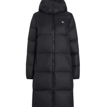 Geaca matlasata cu logo mic