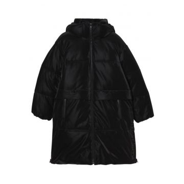 Geaca supradimensionata cu gluga si buzunare