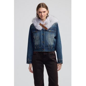 Jacheta crop din denim cu guler de blana sintetica - Albastru inchis melange