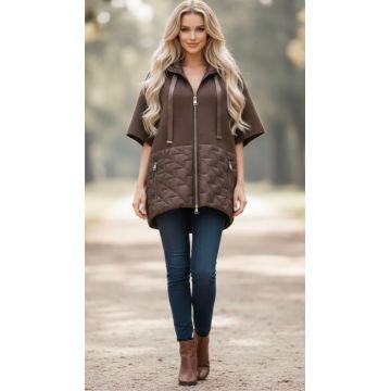 Jacheta tip poncho cu gluga si insertii matlasate