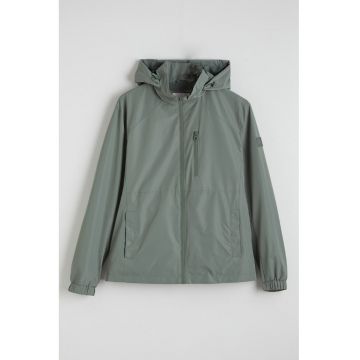 Jacheta cu gluga si maneci raglan - Verde pal