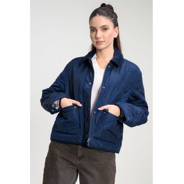 Jacheta matlasata cu buzunare supradimensionate cu clapa - Bleumarin