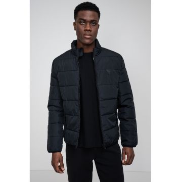 Jacheta regular-fit cu fermoar - Negru