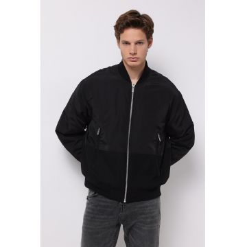 Jacheta bomber cu fermoar - Negru