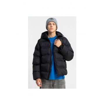 Geaca matlasata cu buzunare -