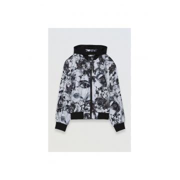 Jacheta cu imprimeu si gluga -