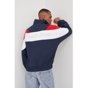 Tommy Jeans geaca barbati, culoarea albastru marin, de tranzitie, oversize