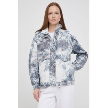 Woolrich geaca femei, culoarea alb, de tranzitie, oversize