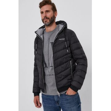 Armani Exchange Geacă de puf bărbați, culoarea negru, de iarnă