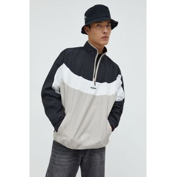 adidas Originals geaca barbati, culoarea bej, de tranzitie