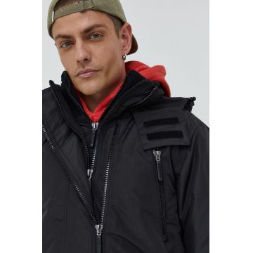 Superdry geaca barbati, culoarea negru, de tranzitie