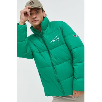 Tommy Jeans geaca barbati, culoarea verde, de iarna