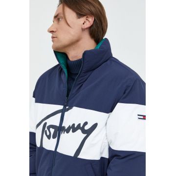 Tommy Jeans geaca cu doua fete barbati, culoarea albastru marin, de iarna