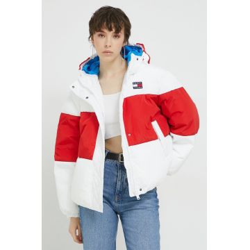 Tommy Jeans geaca femei, culoarea alb, de iarna, oversize