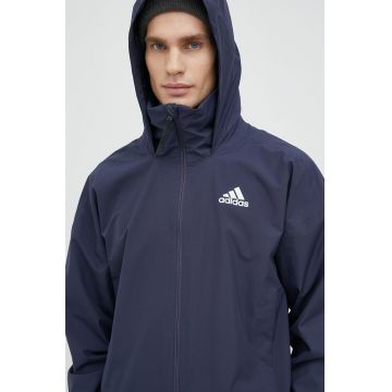 adidas geaca de ploaie barbati, culoarea albastru marin, de tranzitie