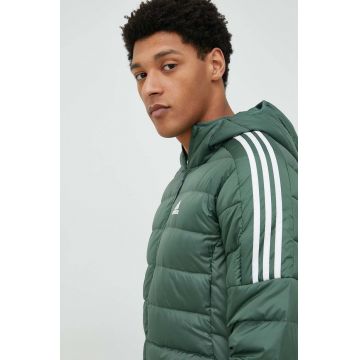 Adidas geaca de puf barbati, culoarea verde, de iarna