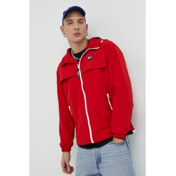 Tommy Jeans geaca barbati, culoarea rosu, de tranzitie