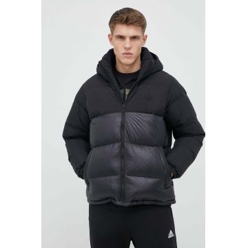 adidas Originals geaca barbati, culoarea negru, de iarna