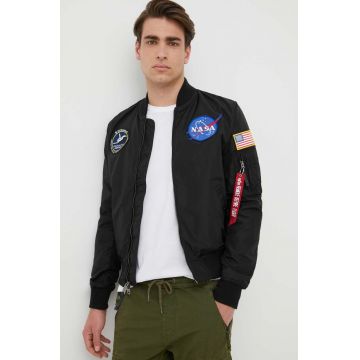 Alpha Industries geacă bomber cu două fețe barbati, culoarea negru, de tranzitie 186101.03-Black