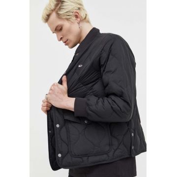 Tommy Jeans geaca de puf barbati, culoarea negru, de tranzitie