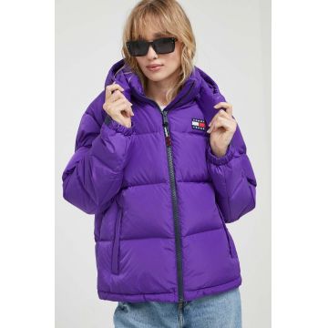 Tommy Jeans geacă de puf femei, culoarea violet, de iarna DW0DW14661