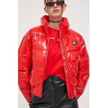 Tommy Jeans geaca femei, culoarea rosu, de iarna, oversize