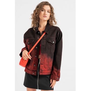 Jacheta lejera de denim cu aspect in degrade