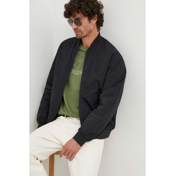United Colors of Benetton geaca bomber barbati, culoarea negru, de tranzitie