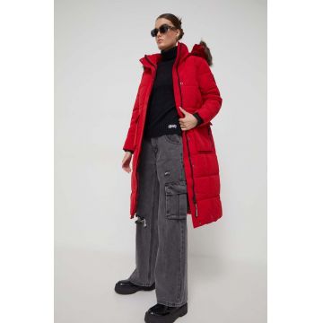 Superdry geaca femei, culoarea rosu, de iarna