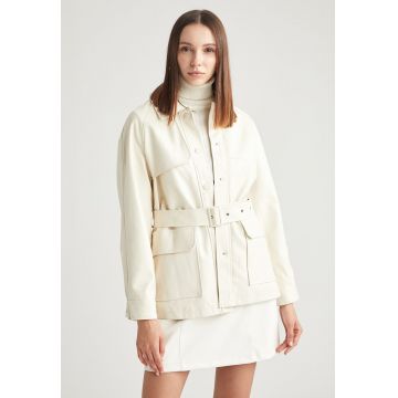 Jacheta din piele ecologica cu maneci raglan si cordon
