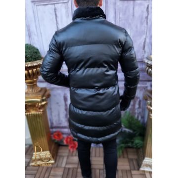 Geaca lunga de bărbați, neagra, groasa, guler de blana - GC724