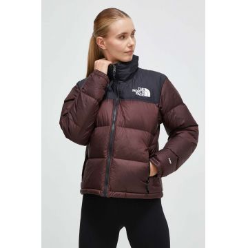The North Face geaca de puf femei, culoarea maro, de iarna