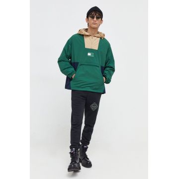 Tommy Jeans geacă bărbați, culoarea verde, de tranziție, oversize DM0DM18258