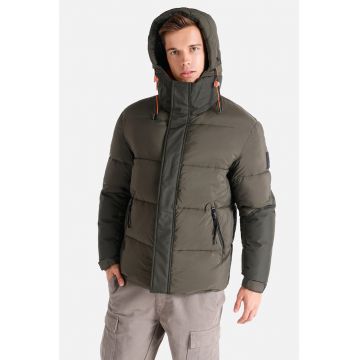 Geaca matlasata cu gluga Geaca matlasata cu gluga