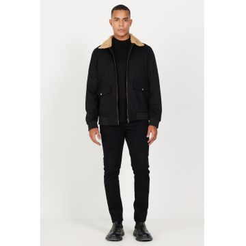 Geaca cu buzunare cu clapa