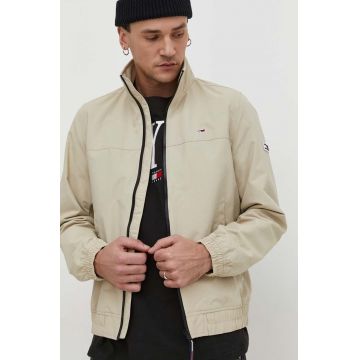 Tommy Jeans geacă bărbați, culoarea bej, de tranziție DM0DM15382