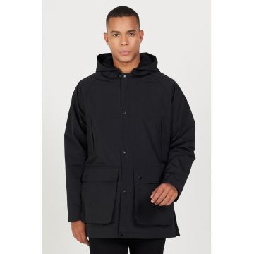 Geaca cu gluga si buzunare