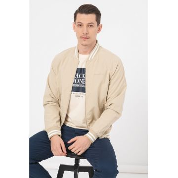 Jacheta bomber cu maneci raglan