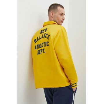 New Balance geacă cu aspect de cămașă culoarea galben, de tranzitie, MJ41553GGL New Balance geacă cu aspect de cămașă culoarea galben, de tranzitie, MJ41553GGL
