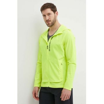 Under Armour jachetă de alergare OutRun The Storm culoarea galben