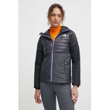 The North Face geaca sport Middle Cloud culoarea gri, NF0A851UWUO1